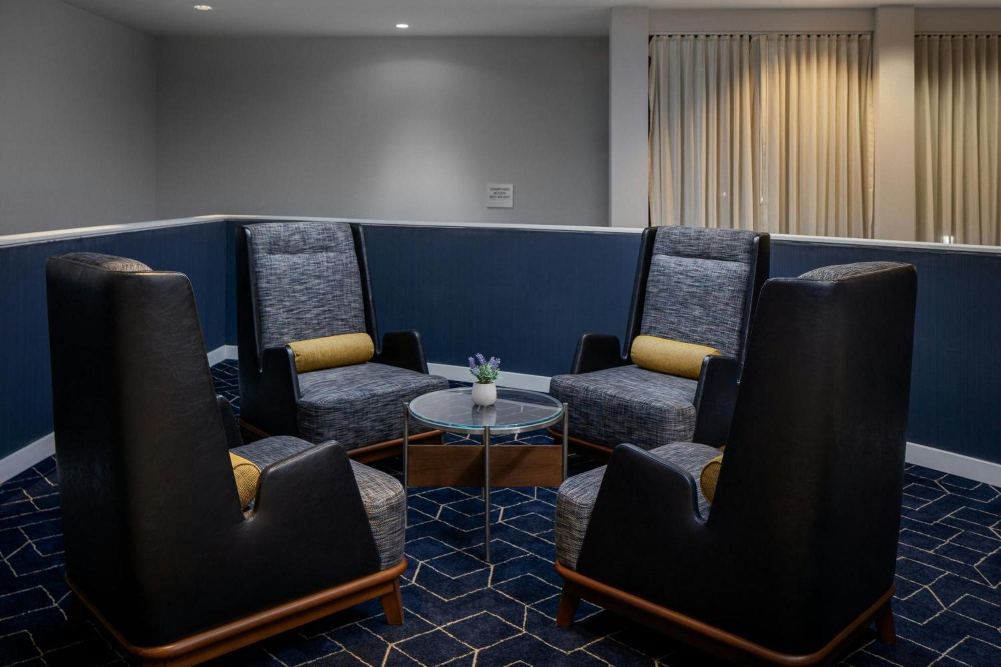 Courtyard By Marriott Denver Central Park Exterior photo